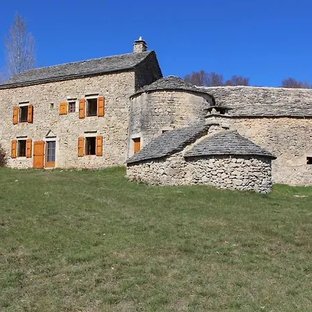 Du Pigeonnier Causse Mejean Casa de Férias